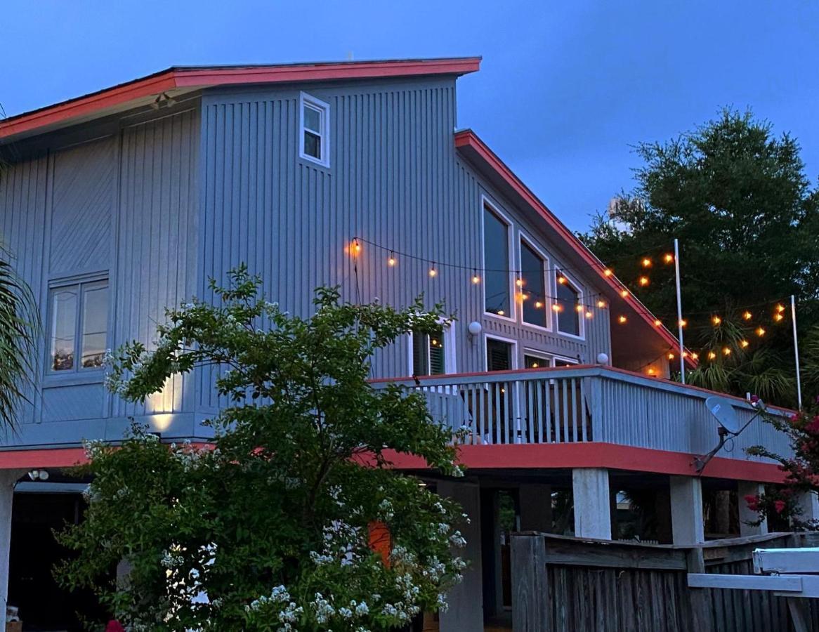 Salty Shores Villa Tybee Island Exterior photo